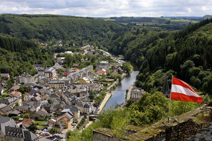 Villa de Vianden, umgeben von Natur, Luxemburg.